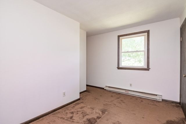 77 Grantwood Drive, Amherst, MA 01002