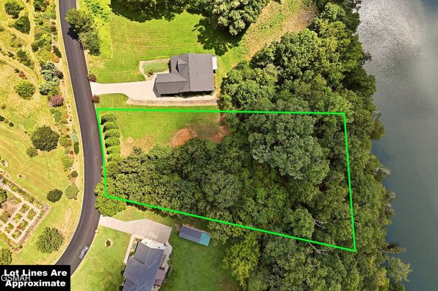 5 Rock House Road, Kodak, TN 37764