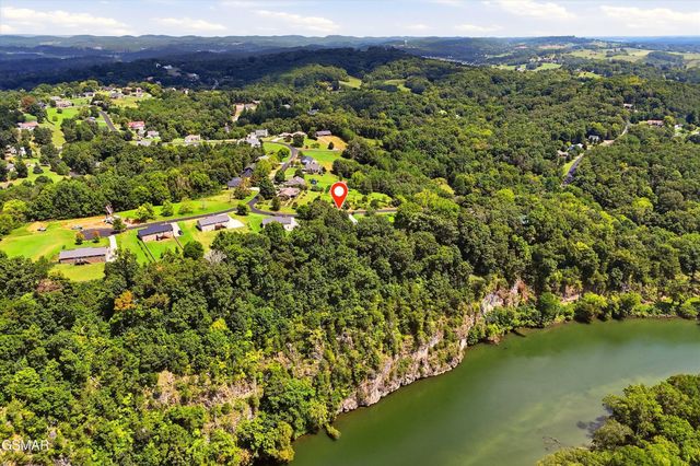 5 Rock House Road, Kodak, TN 37764