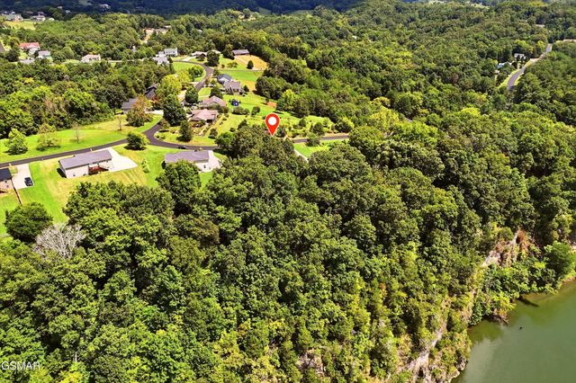 5 Rock House Road, Kodak, TN 37764
