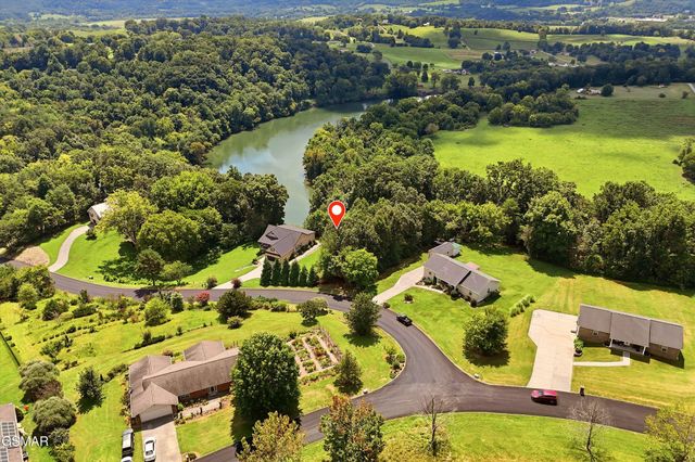 5 Rock House Road, Kodak, TN 37764