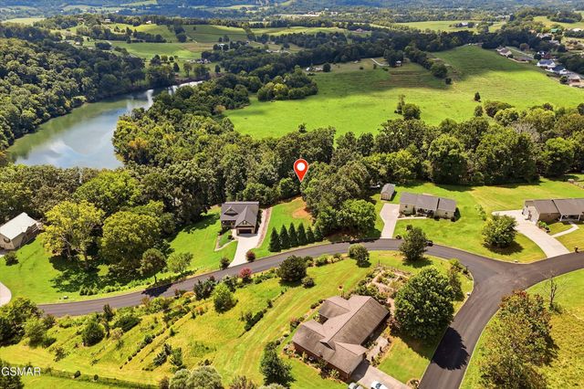5 Rock House Road, Kodak, TN 37764