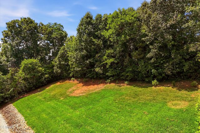 5 Rock House Road, Kodak, TN 37764