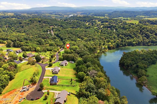 5 Rock House Road, Kodak, TN 37764