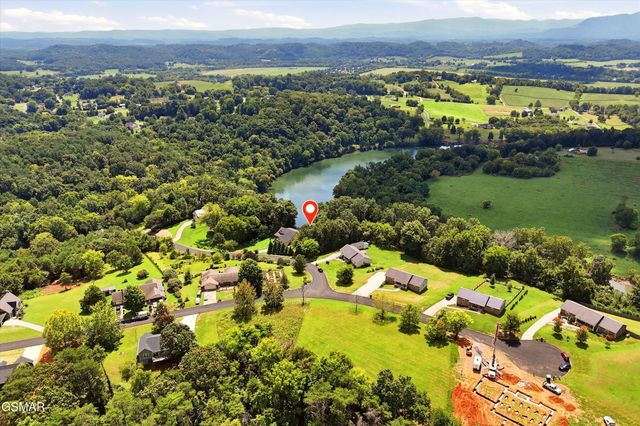 5 Rock House Road, Kodak, TN 37764