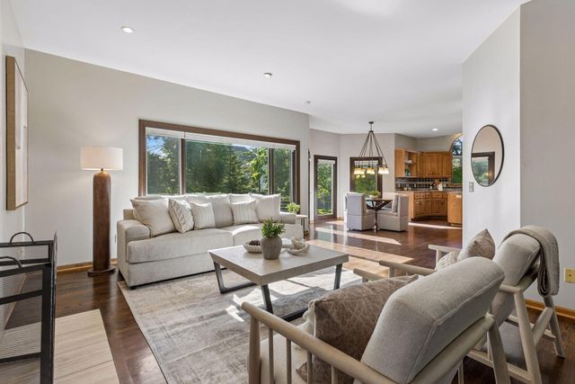 4325 Rosewood Lane N, Plymouth, MN 55442