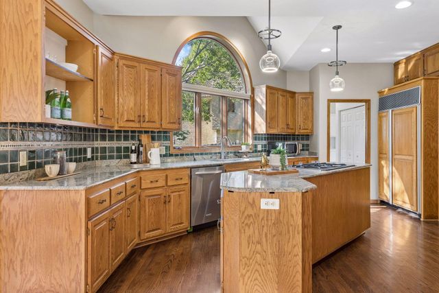 4325 Rosewood Lane N, Plymouth, MN 55442