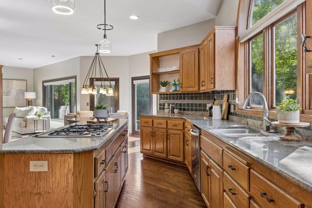 4325 Rosewood Lane N, Plymouth, MN 55442