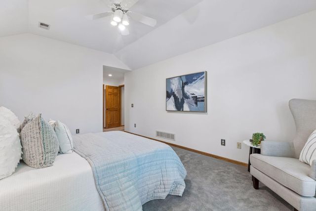 4325 Rosewood Lane N, Plymouth, MN 55442