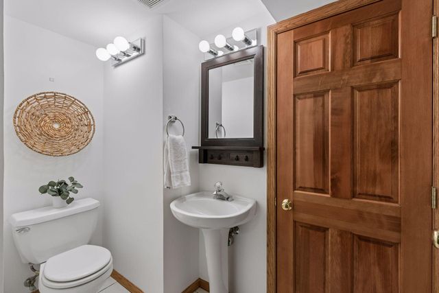 4325 Rosewood Lane N, Plymouth, MN 55442