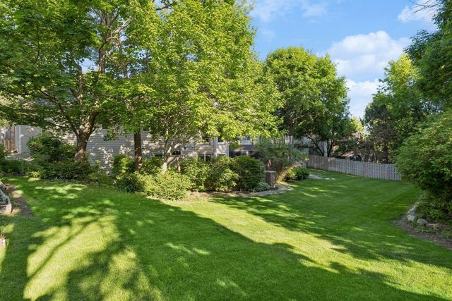 4325 Rosewood Lane N, Plymouth, MN 55442