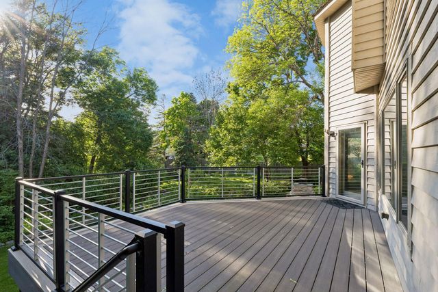 4325 Rosewood Lane N, Plymouth, MN 55442