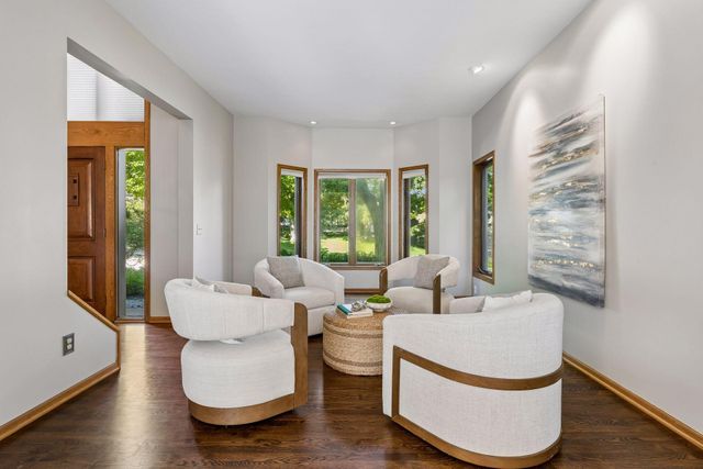 4325 Rosewood Lane N, Plymouth, MN 55442