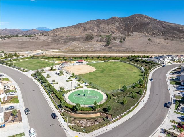 35181 Gamay, Winchester, CA 92596
