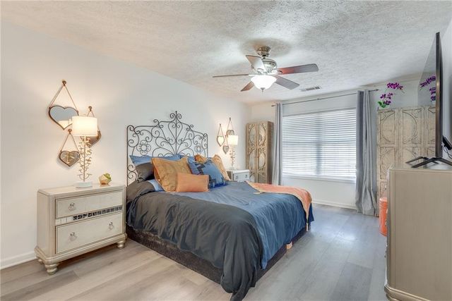 101 Creekwood Drive, Woodstock, GA 30188