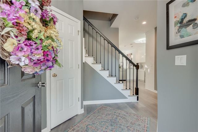 101 Creekwood Drive, Woodstock, GA 30188