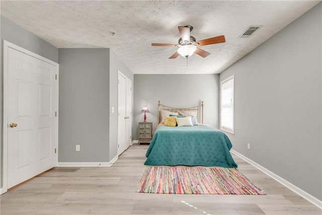 101 Creekwood Drive, Woodstock, GA 30188