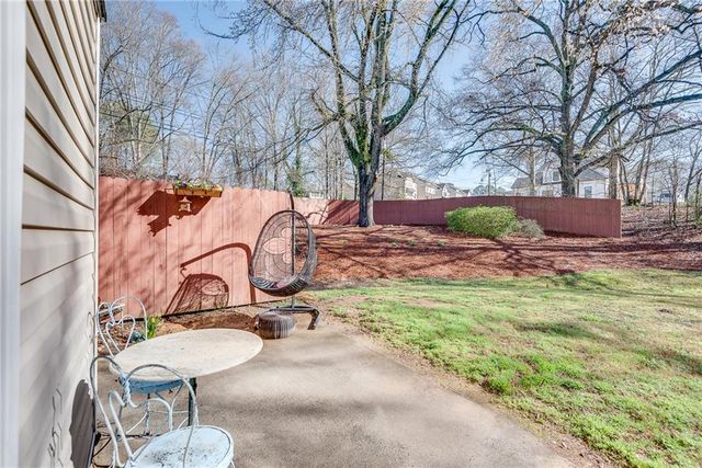 101 Creekwood Drive, Woodstock, GA 30188