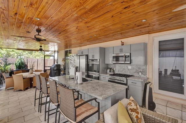 5614 Flagler St, Hollywood, FL 33023