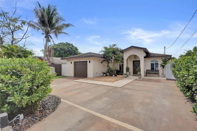 5614 Flagler St, Hollywood, FL 33023