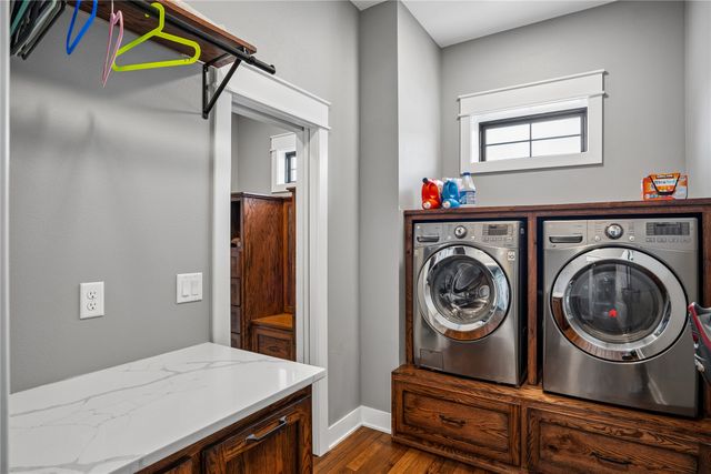 233 NE 60th Court, Ankeny, IA 50021