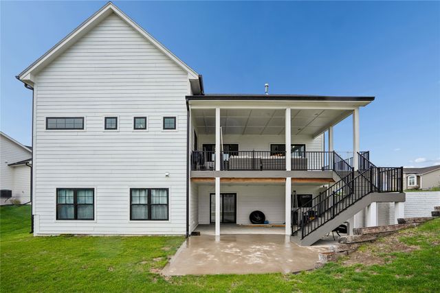 233 NE 60th Court, Ankeny, IA 50021