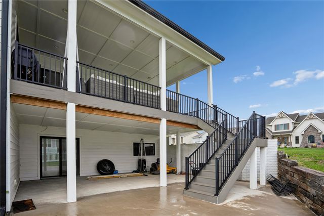 233 NE 60th Court, Ankeny, IA 50021