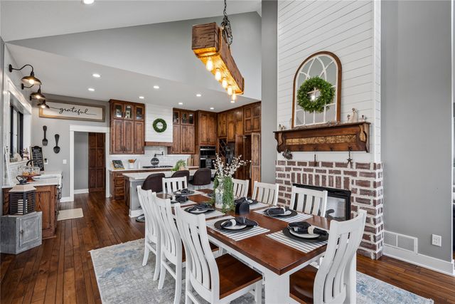 233 NE 60th Court, Ankeny, IA 50021