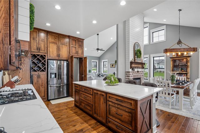 233 NE 60th Court, Ankeny, IA 50021