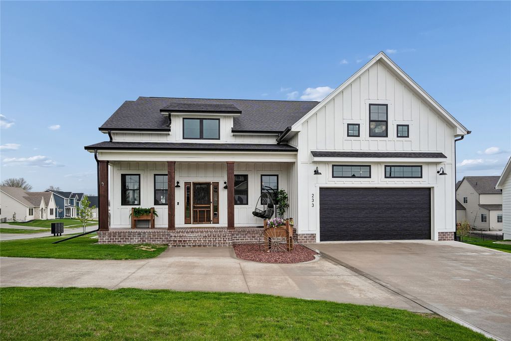 233 NE 60th Court, Ankeny, IA 50021