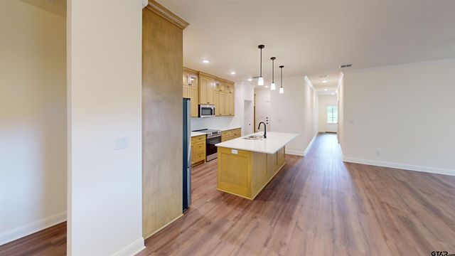 6610 Bendale, Tyler, TX 75703