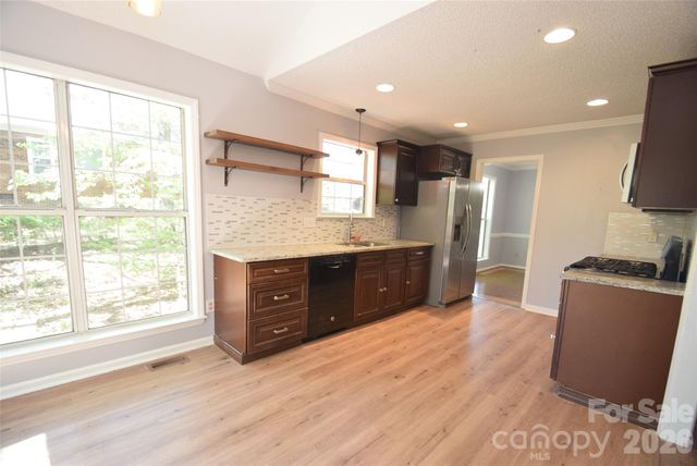 2336 Mill House Lane, Matthews, NC 28104