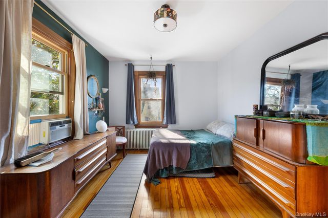 304 Westervelt Ave, Staten Island, NY 10301