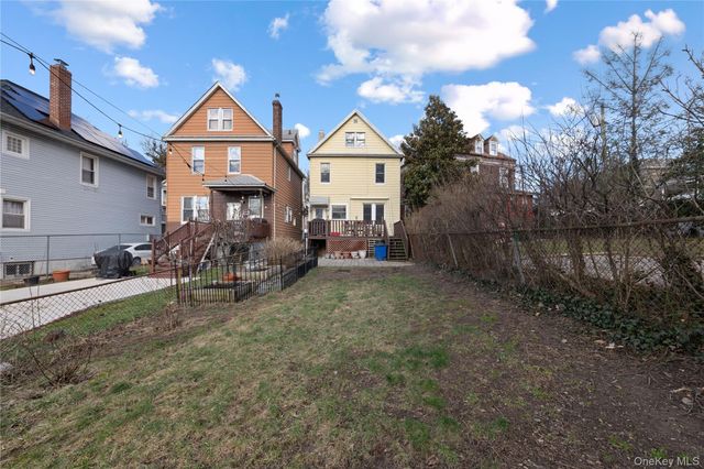 304 Westervelt Ave, Staten Island, NY 10301
