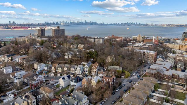 304 Westervelt Ave, Staten Island, NY 10301