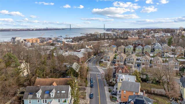 304 Westervelt Ave, Staten Island, NY 10301