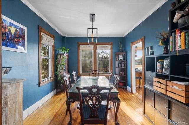 304 Westervelt Ave, Staten Island, NY 10301