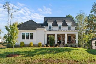 7608 Monty Drive, Kernersville, NC 27284