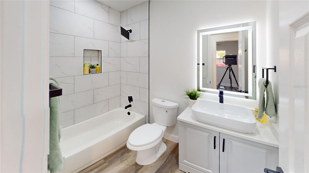 Image 13 of property listing at 501 HERITAGE BOULEVARD, Winter Park, FL 32792