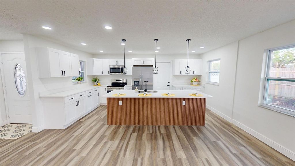 Image 4 of property listing at 501 HERITAGE BOULEVARD, Winter Park, FL 32792