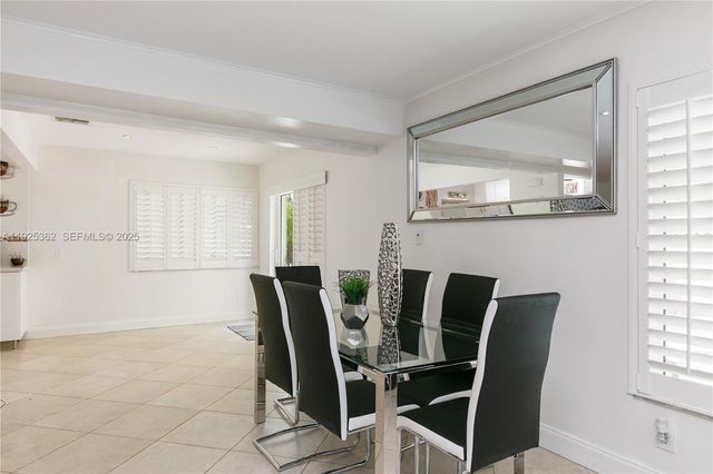 1900 N Victoria Park Rd, Fort Lauderdale, FL 33305