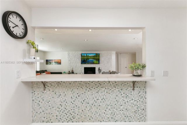 1900 N Victoria Park Rd, Fort Lauderdale, FL 33305