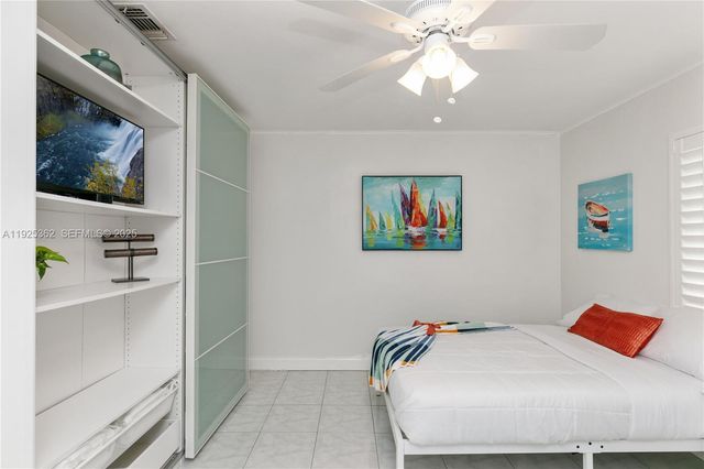 1900 N Victoria Park Rd, Fort Lauderdale, FL 33305