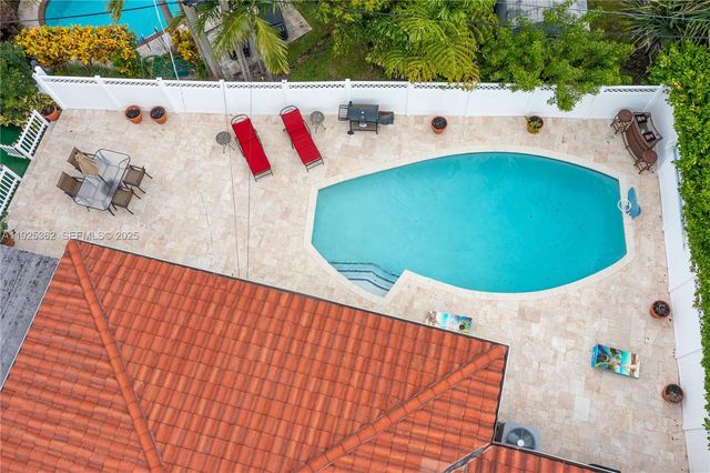 1900 N Victoria Park Rd, Fort Lauderdale, FL 33305