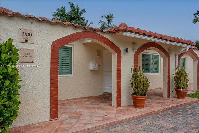 1900 N Victoria Park Rd, Fort Lauderdale, FL 33305