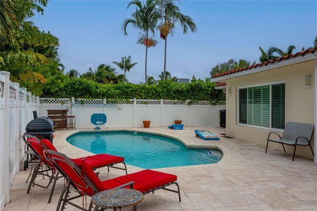 1900 N Victoria Park Rd, Fort Lauderdale, FL 33305