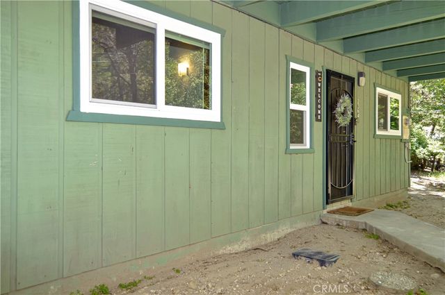 23641 Manzanita, Crestline, CA 92325