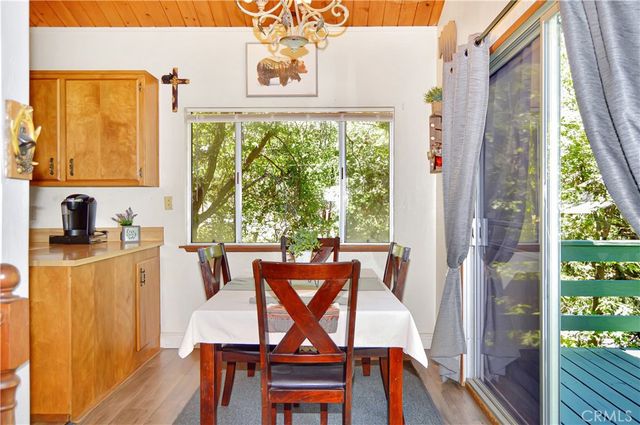 23641 Manzanita, Crestline, CA 92325