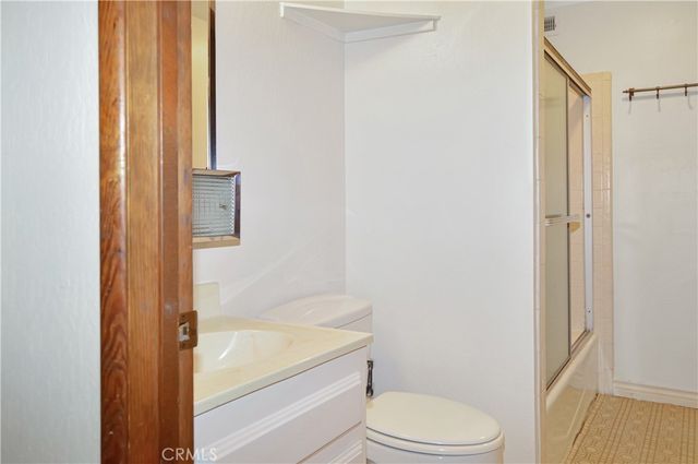 23641 Manzanita, Crestline, CA 92325