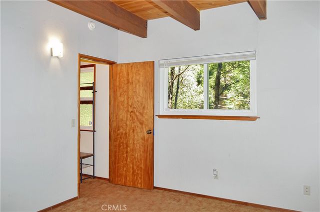 23641 Manzanita, Crestline, CA 92325